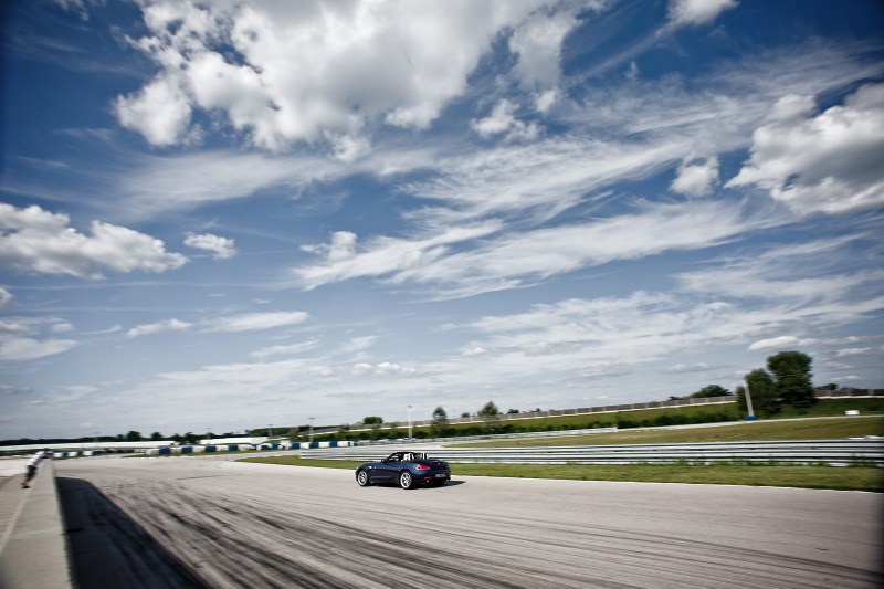 Illustration for article titled Trackside With the New BMW Z4